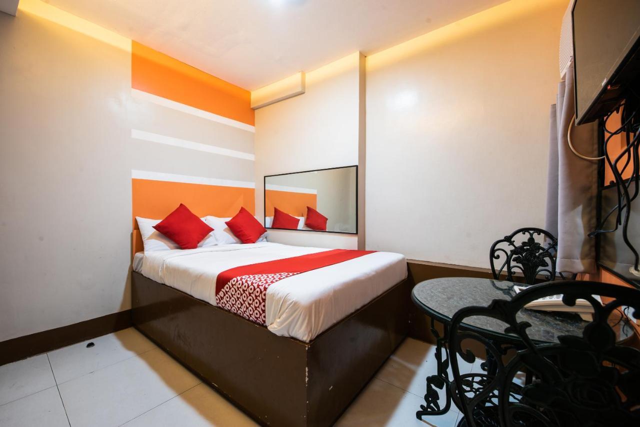 Oyo 475 Pearl Blossom Hotel Manila Dış mekan fotoğraf